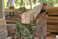 Entregamos 16 lotes de madera al Batallón de Desminado Humanitario #3