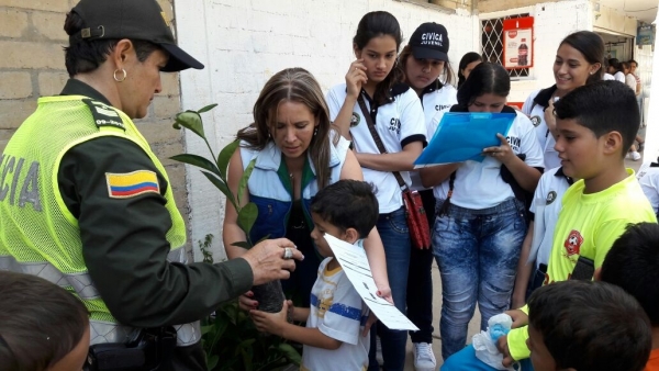 CDMB apoyó jornada de Ambiente en tu barrio en Girón