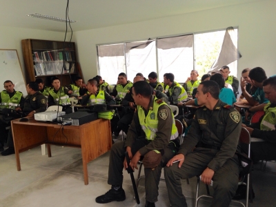 Veterinarios del Centro de Fauna capacitan a la Policía Ambiental