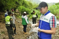 CDMB evalúa mortandad de peces en el norte de Bucaramanga