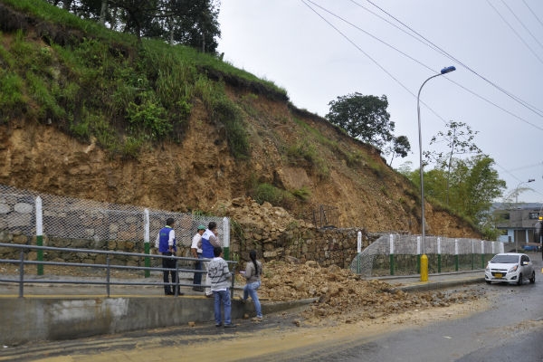 Lluvias generan desestabilización de talud en Morrorrico