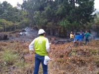 Subdirección de Gestión del Riesgo de la CDMB atiende incendio en zona rural de Charta