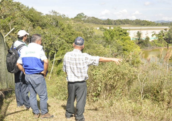 CDMB visitó microcuencas del aeropuerto Palonegro